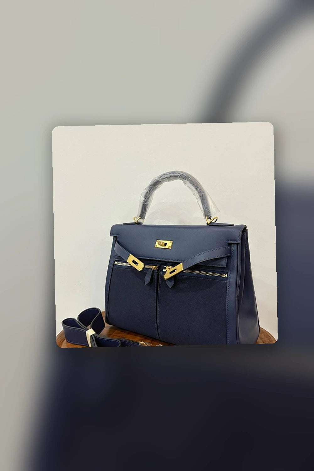 NB - HMS Bag - 1469