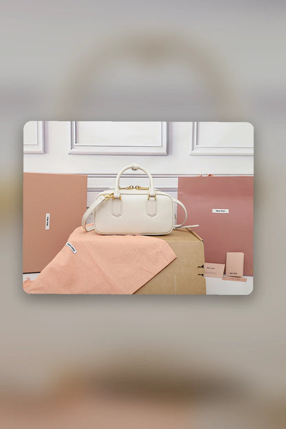 NB - MMU Bag - 098