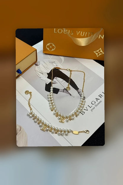 NB - LOV Jewelry - 360