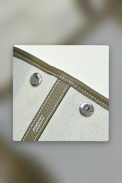 NB - HMS Bag - 1466