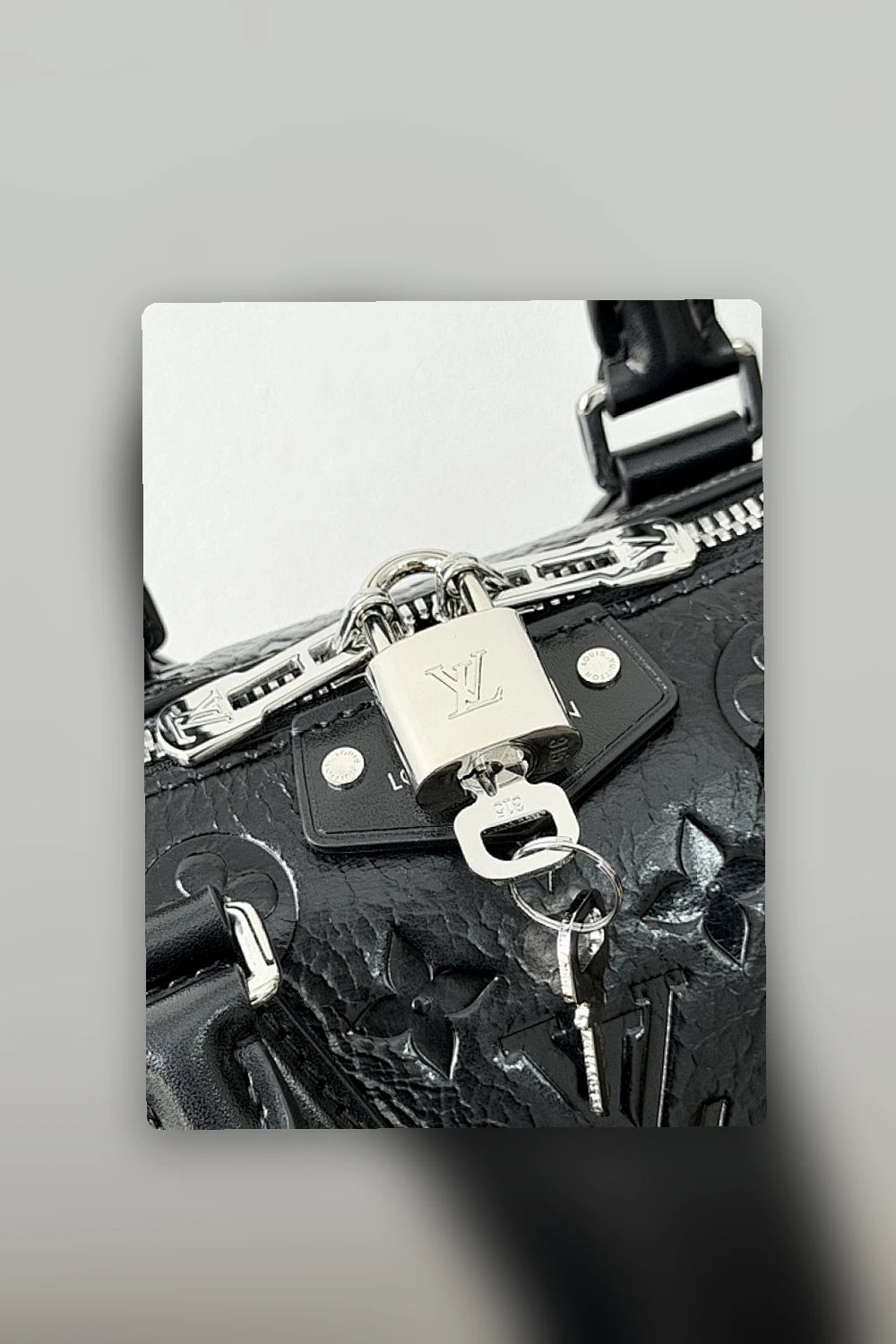 NB - LOV Bag - 360